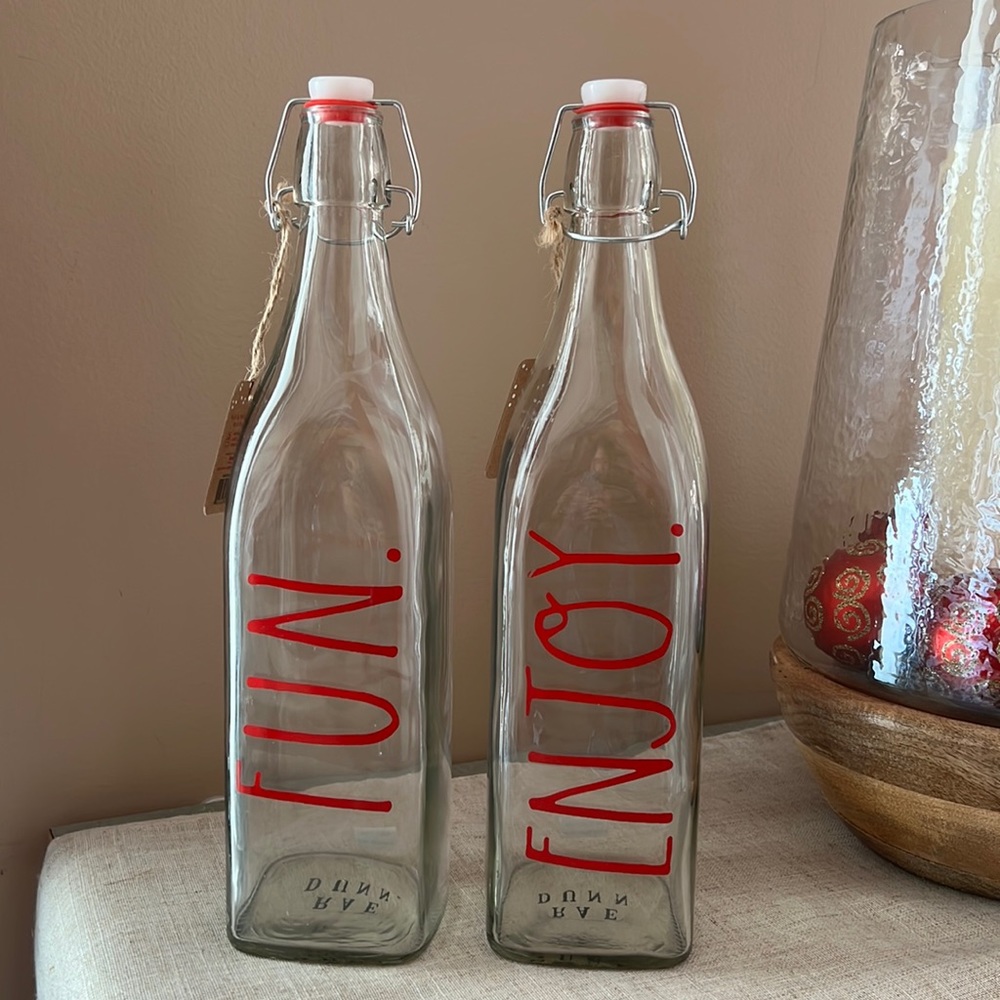 NWT Rae Dunn Bail & Trigger Bottles